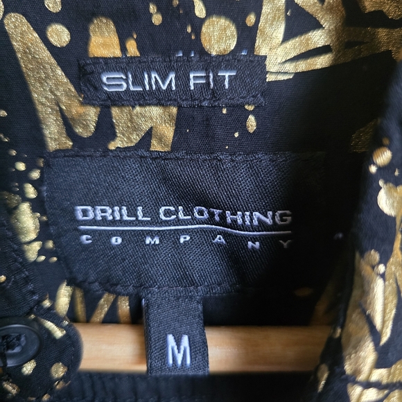 Drill Clothing Co. Men Button Down With Crown Print Designs Size Medium Slim Fit - Picture 5 of 6